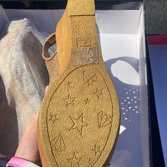 Wedges - Picture 3 of 3